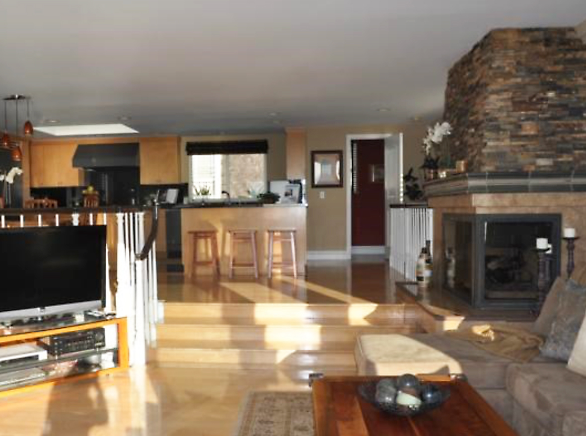 2909 Bayview Drive