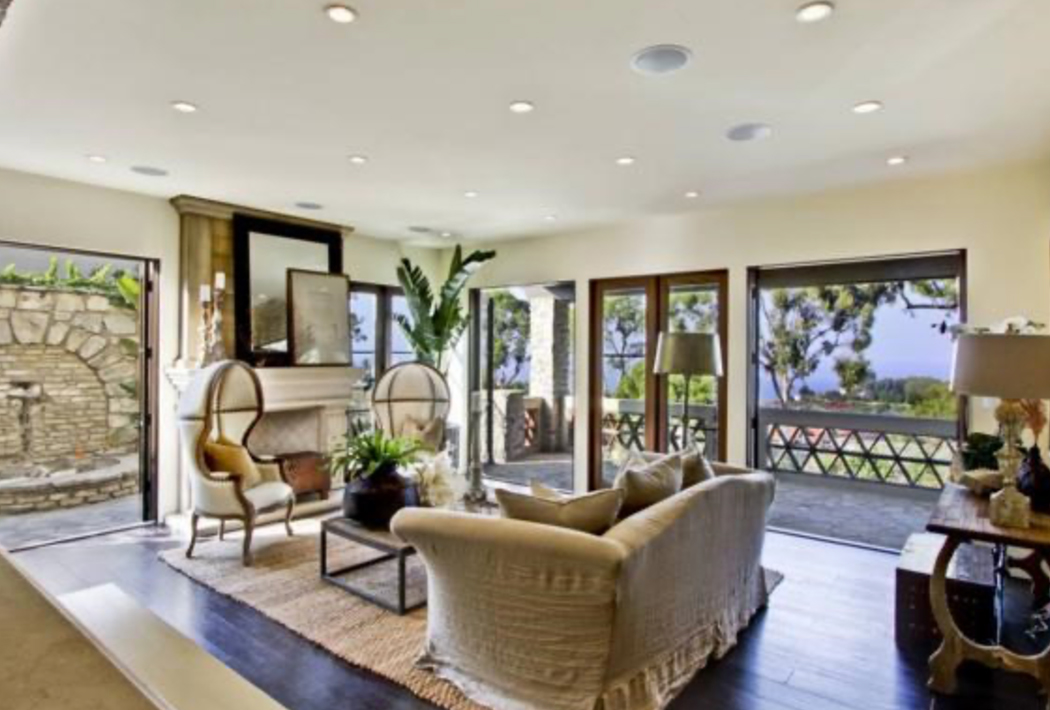 364 West Palos Verdes Drive