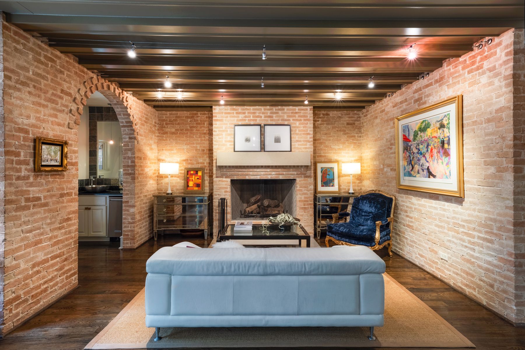 2107 Bridle Path