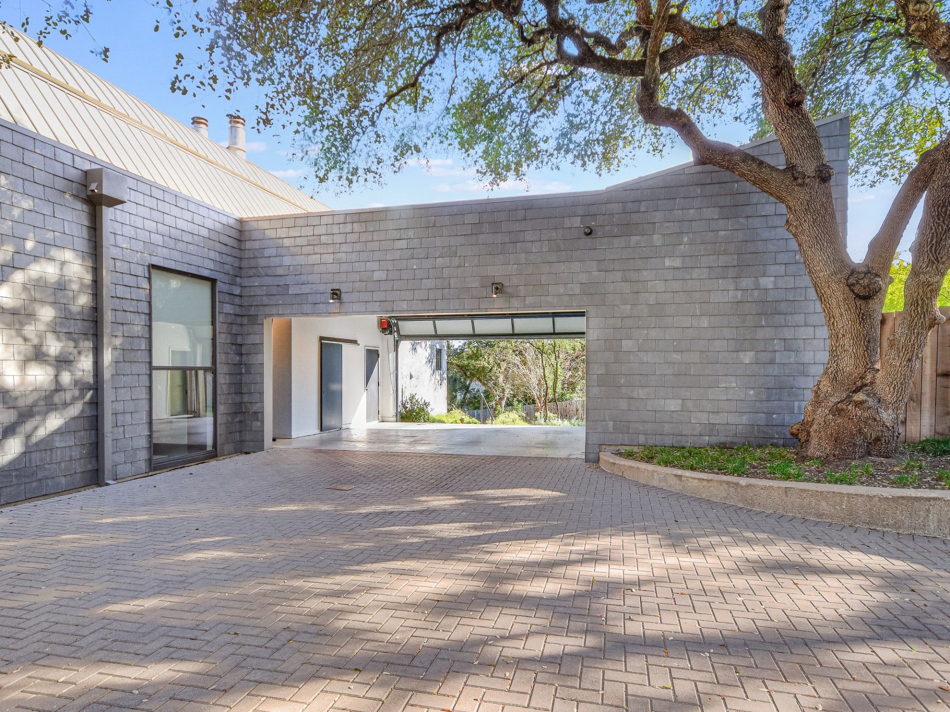 3200 Stratford Hills Lane