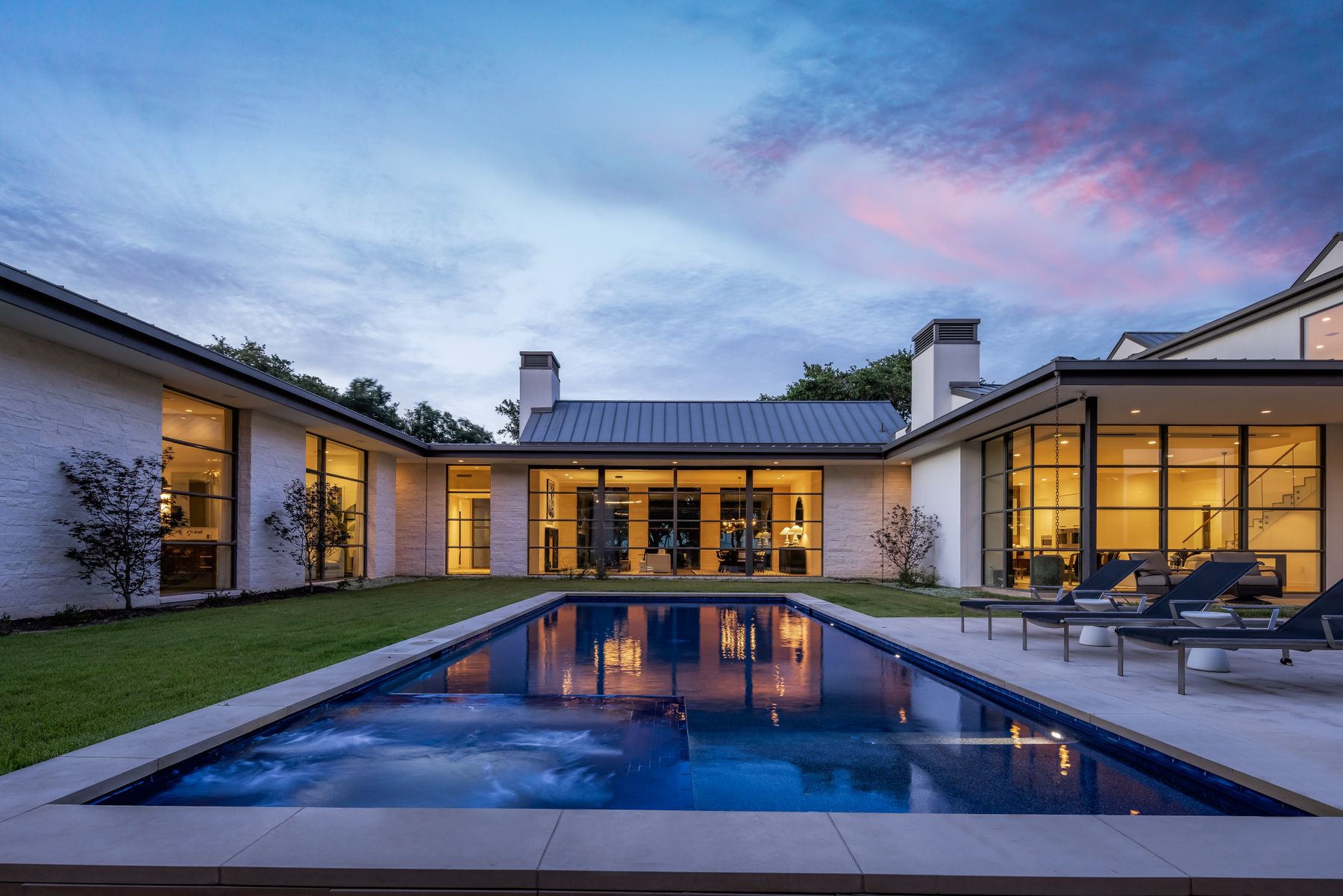 3411 Stoneridge Road