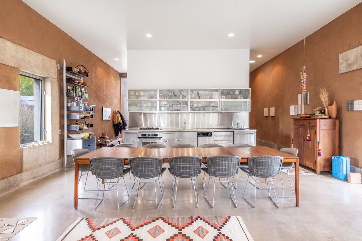 503 Salgado St