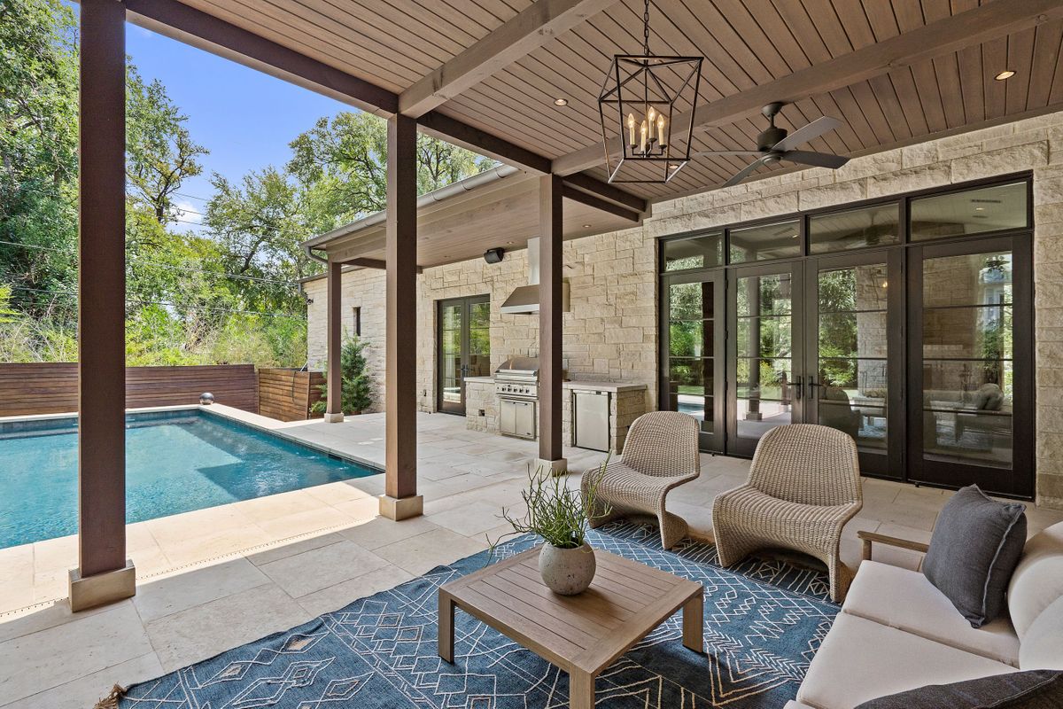 1901 Vista Lane