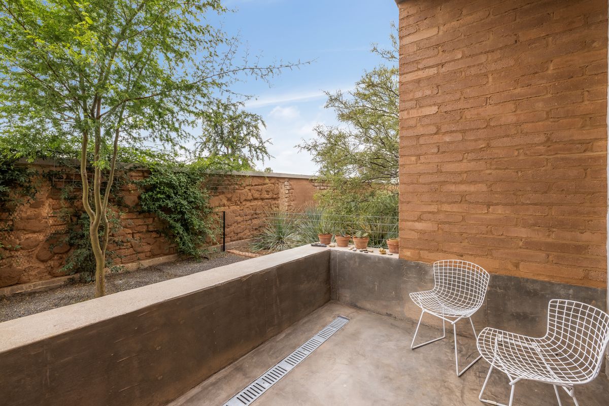 503 Salgado St