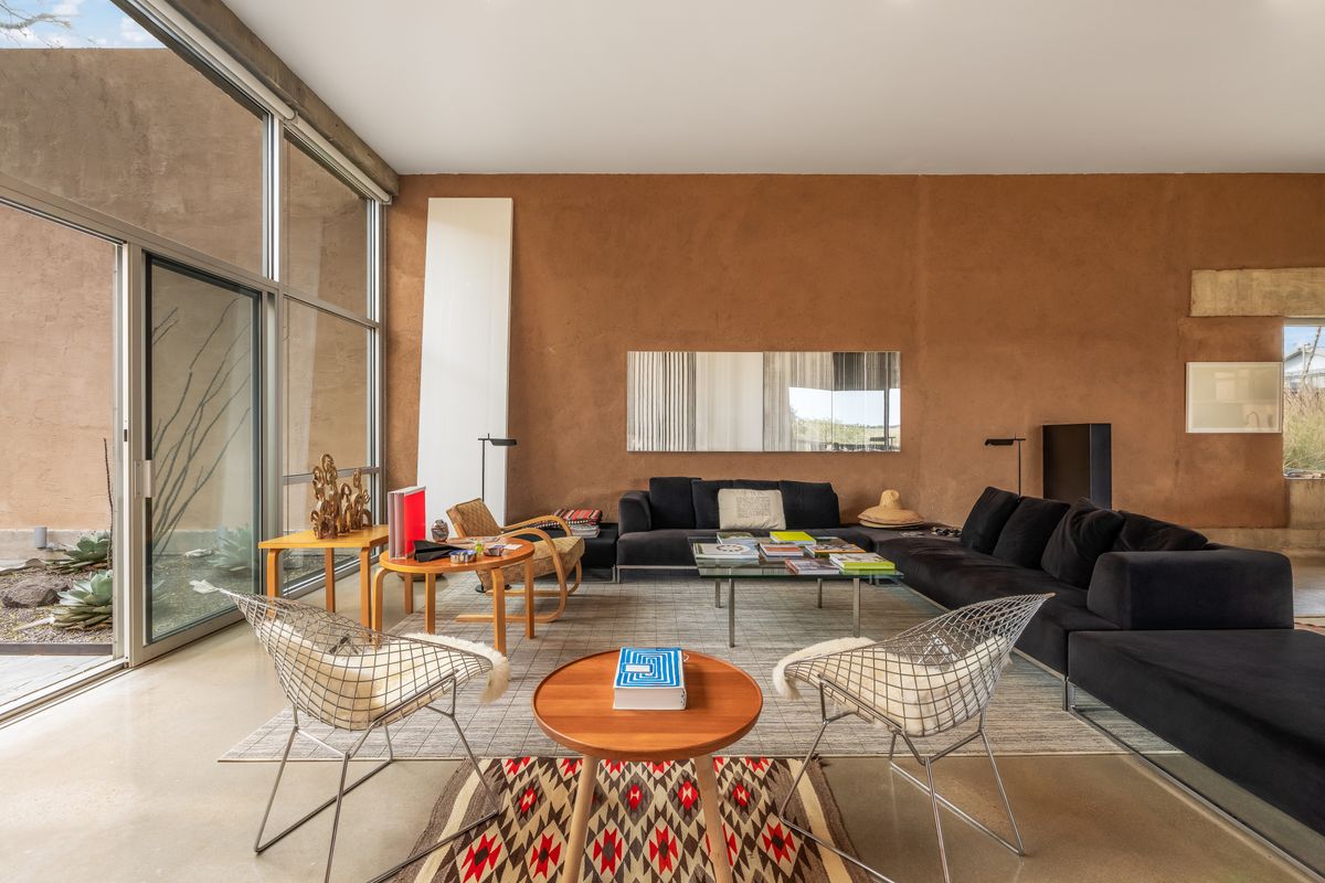 503 Salgado St