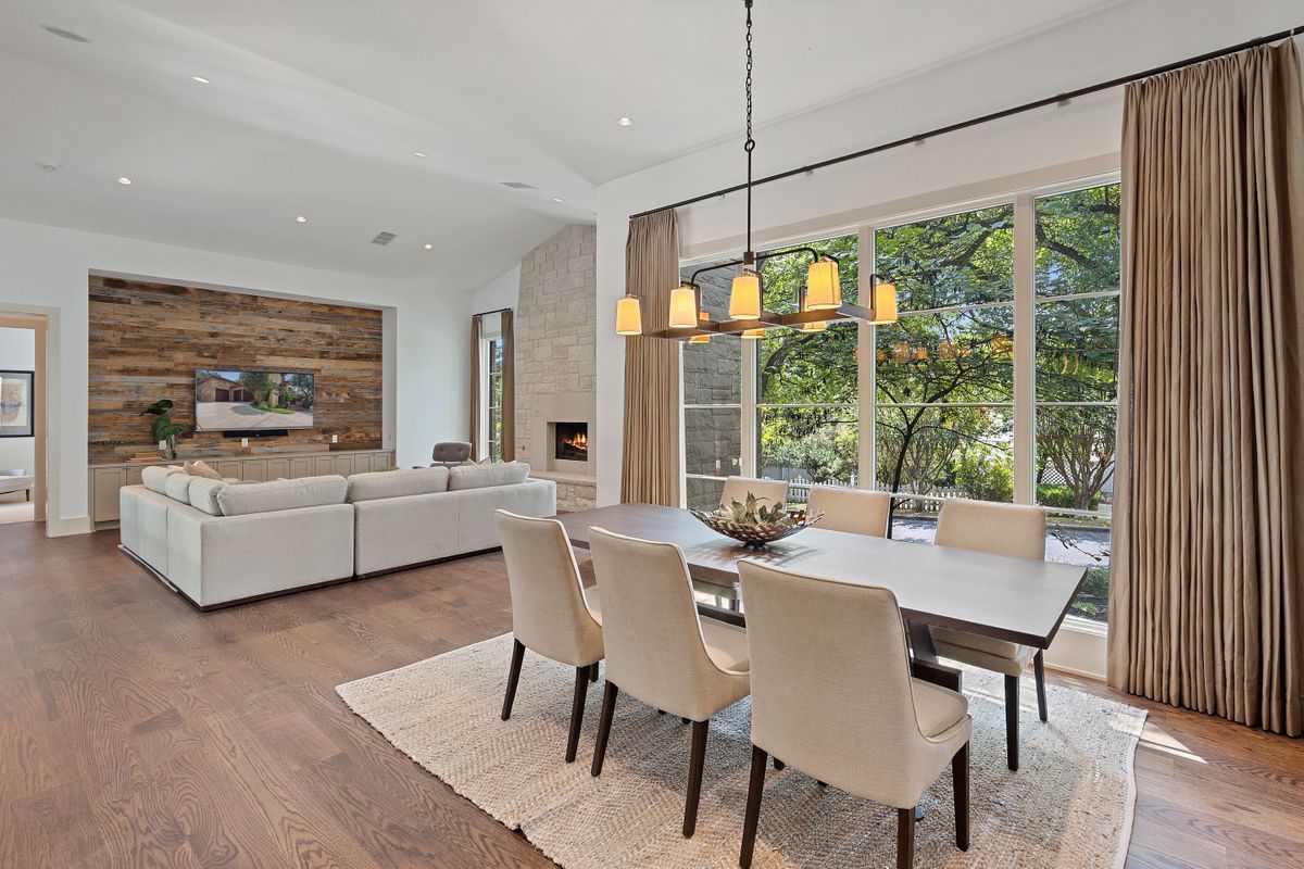 1901 Vista Lane