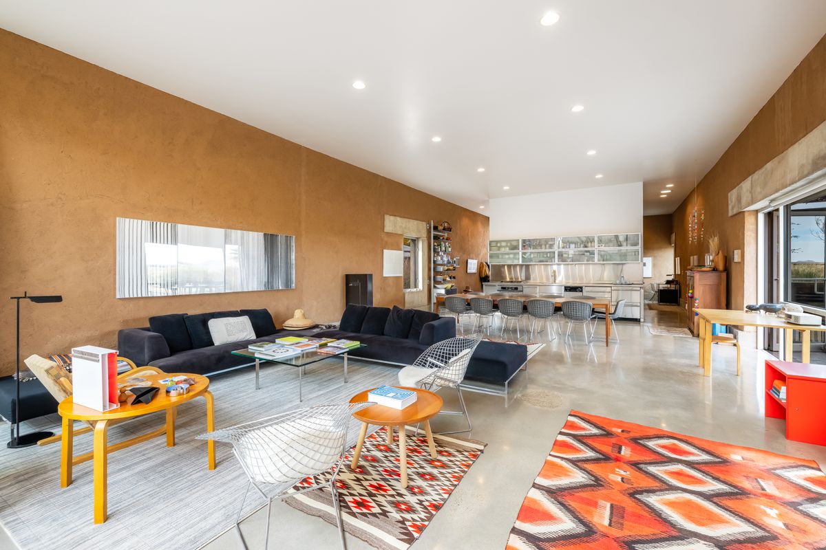 503 Salgado St