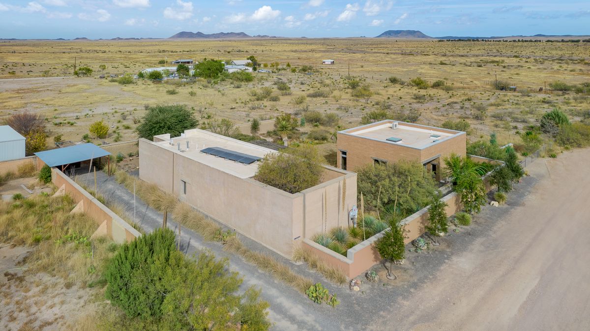 503 Salgado St