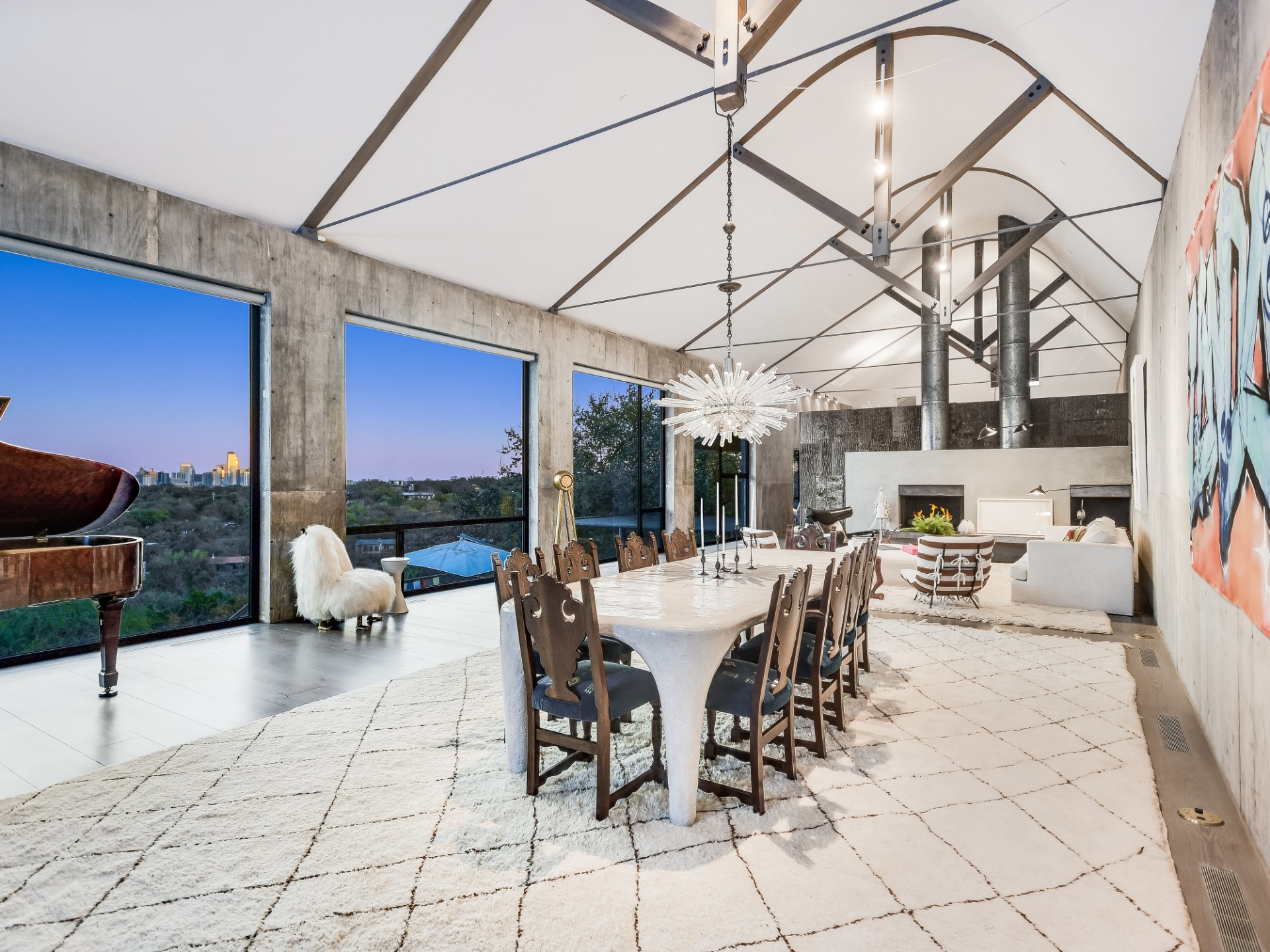 3200 Stratford Hills Lane