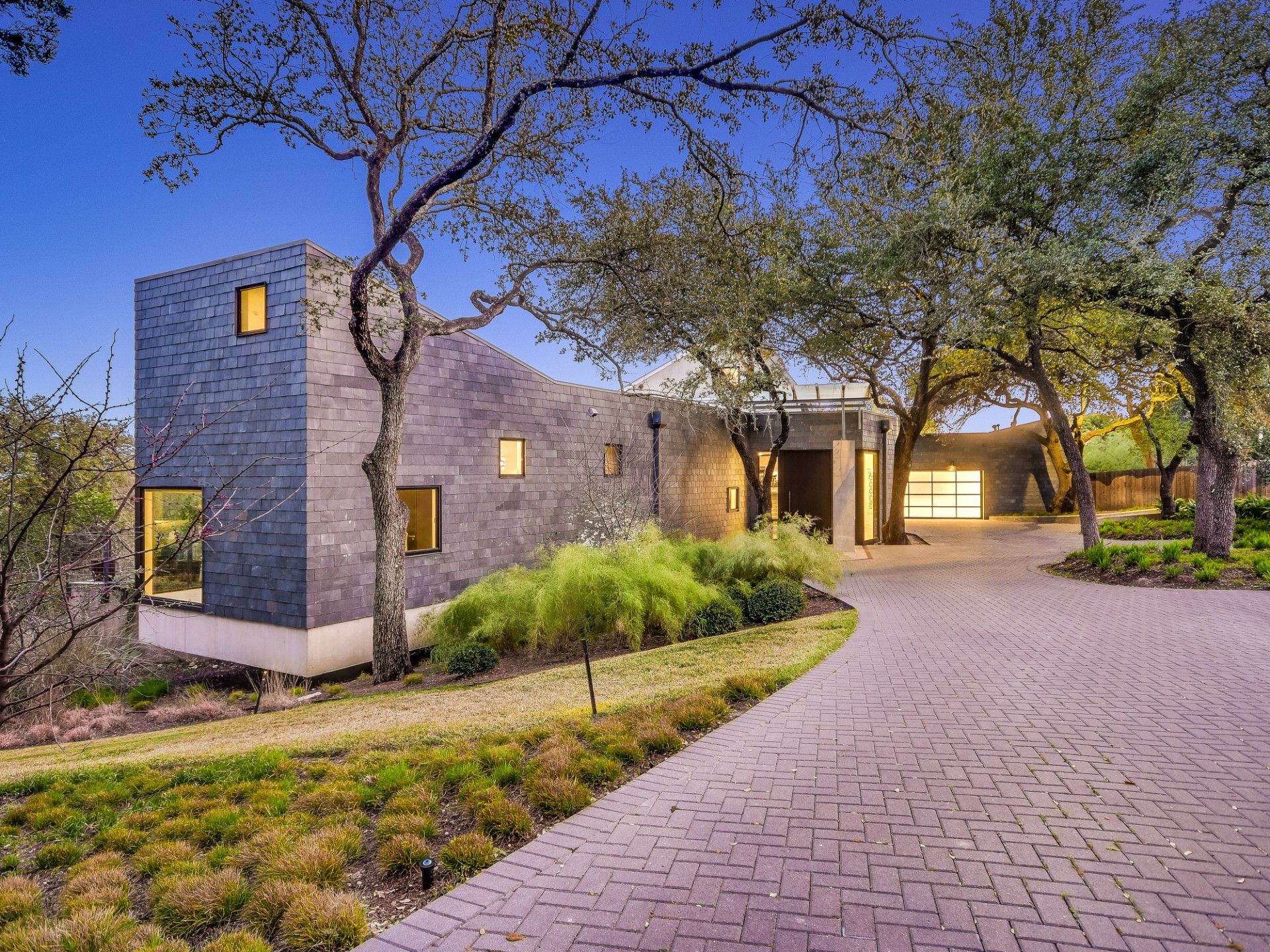 3200 Stratford Hills Lane