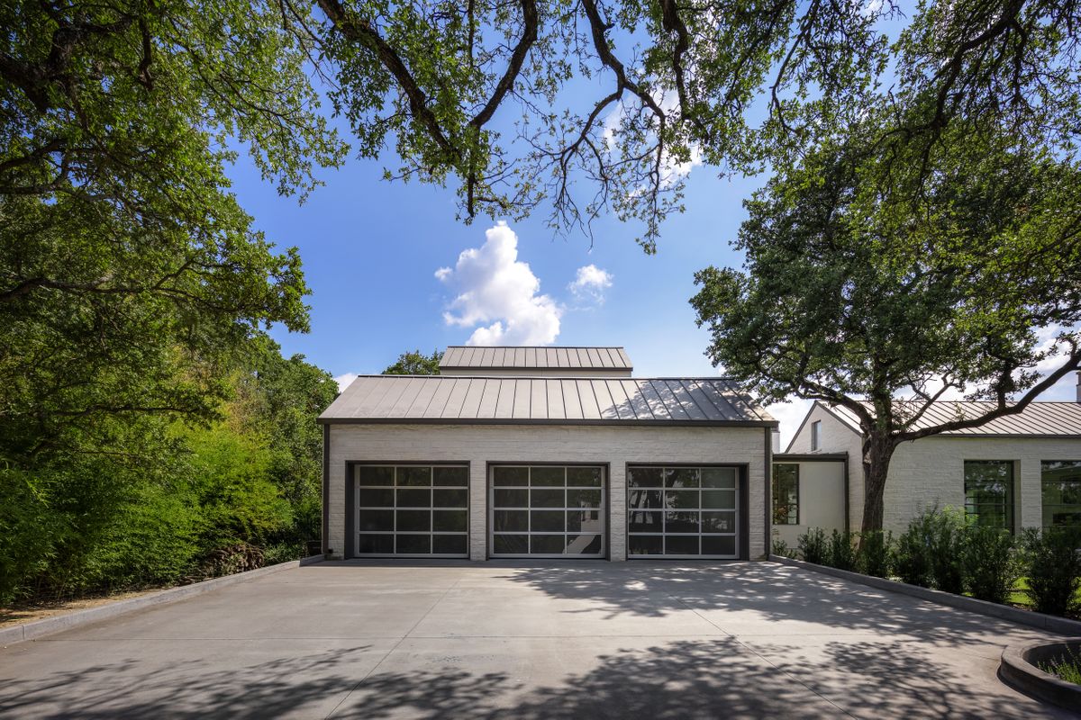 3411 Stoneridge Road