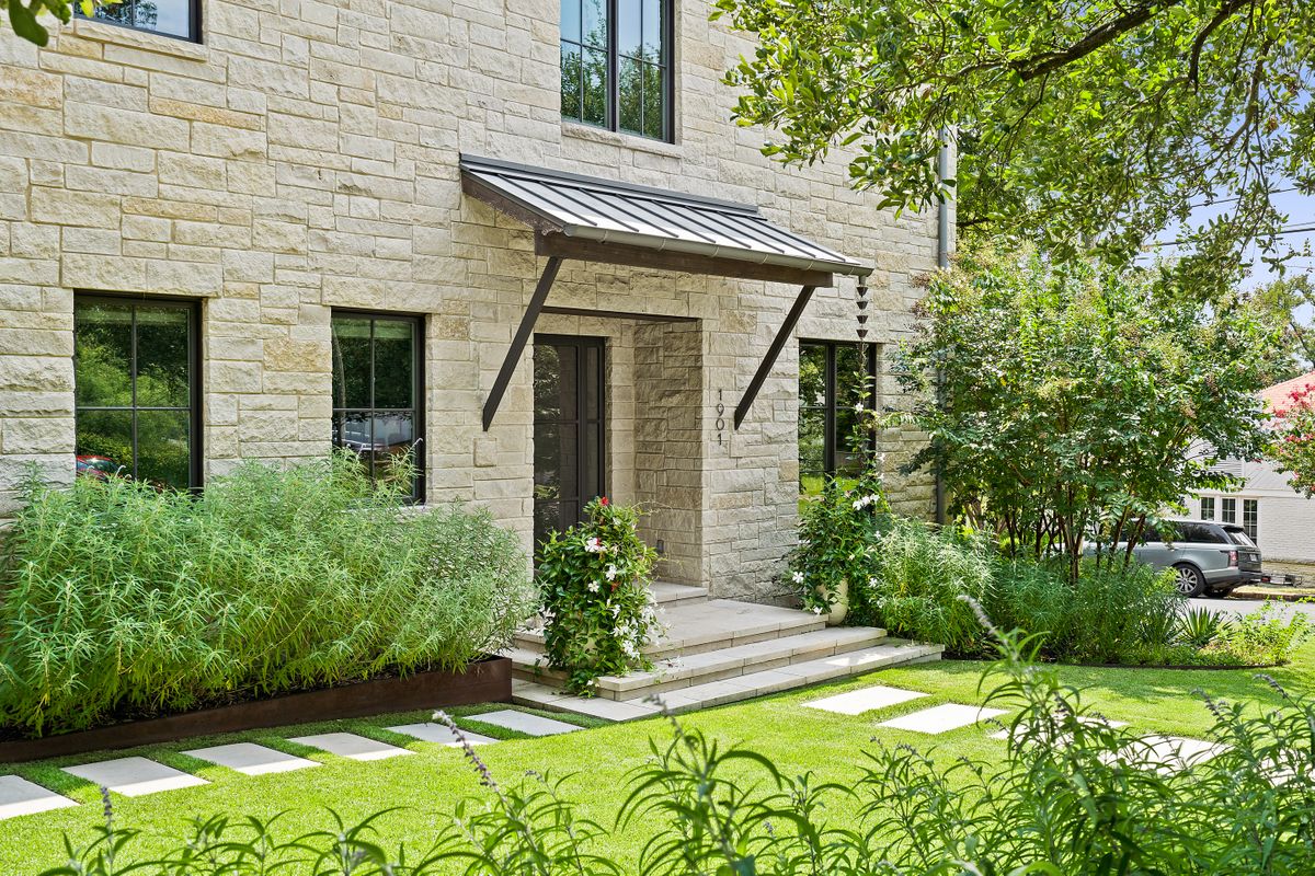 1901 Vista Lane