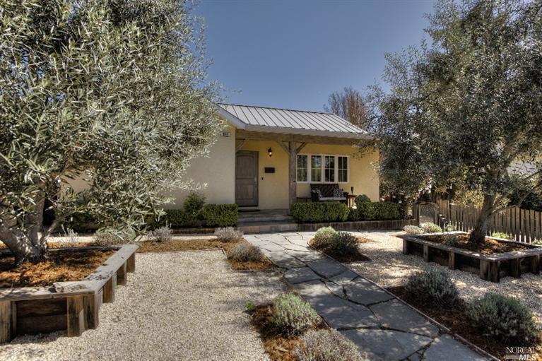 516  Brown Street
