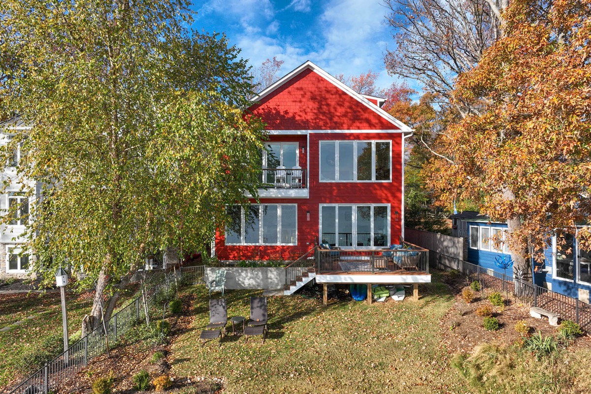 7053 Bay Front Drive