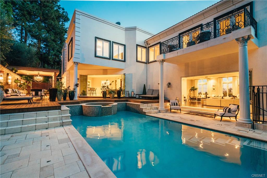 1404 Dawnridge Drive