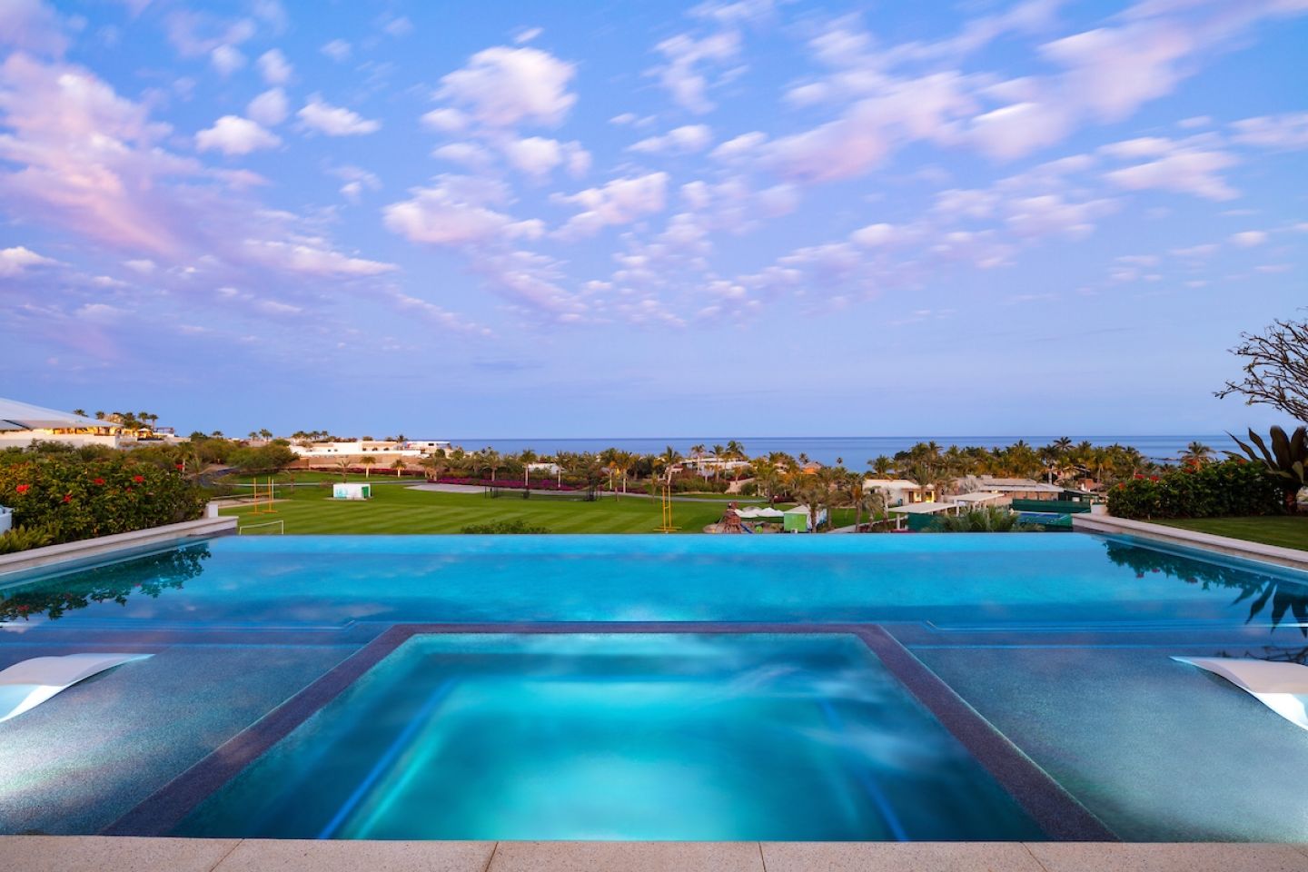 Park Hacienda 3 is a stunning home situated in the heart of the action, perfect for families who enjoy being steps away from their favorite activities. Overlooking the Sports Park, this home offers easy access to the future water park, tennis and pickleball courts, and nearby Comfort Station. This home offers 7 spacious bedrooms, including a detached guest casita that provides extra space and privacy for guests. It's an excellent choice for families with ample room to accommodate everyone.