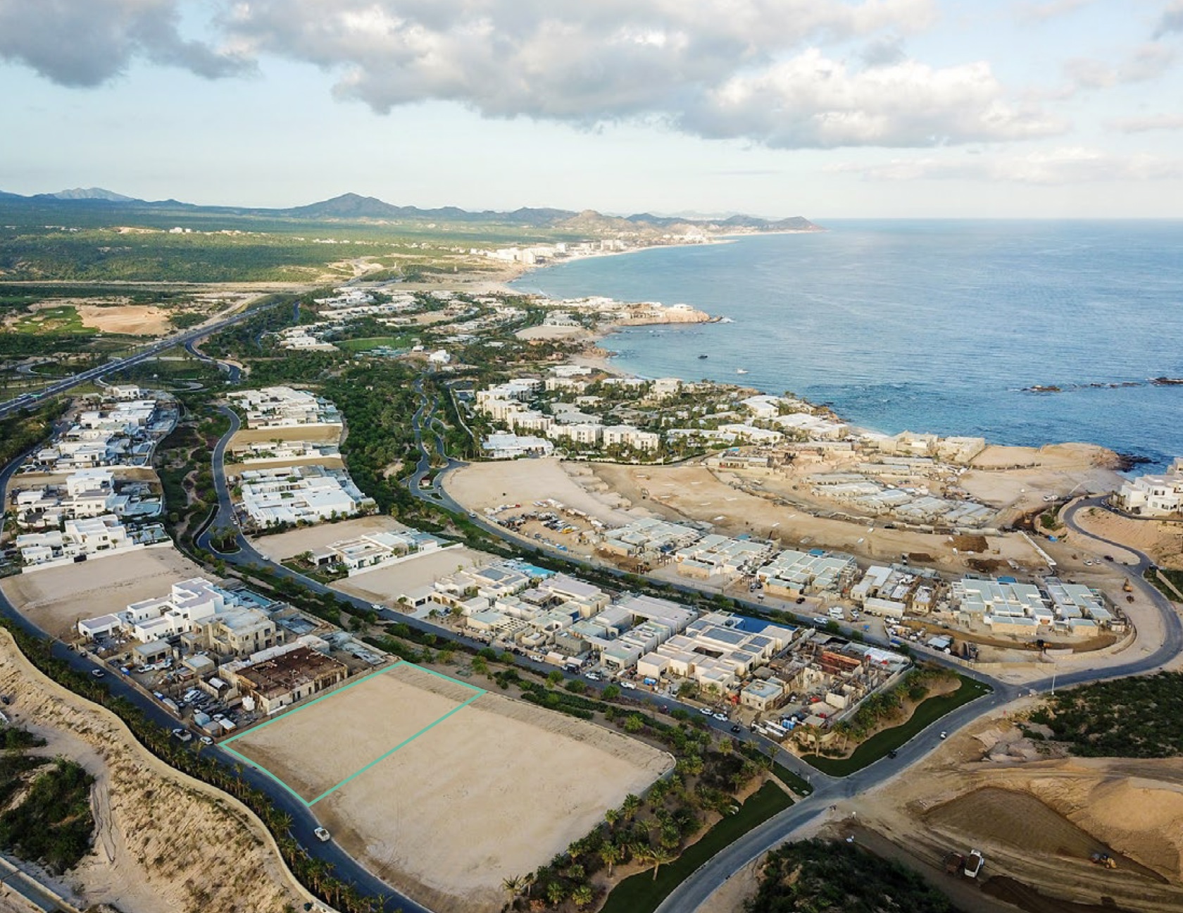Ridge Estate 22 welcomes you to a spectacular homesite where you can indulge in captivating ocean views. This serene backdrop sets the stage for an open-concept living space where you can embrace the beauty of Baja California.