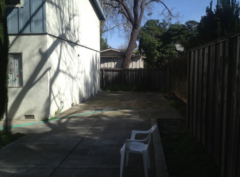 483 Mariposa Avenue
