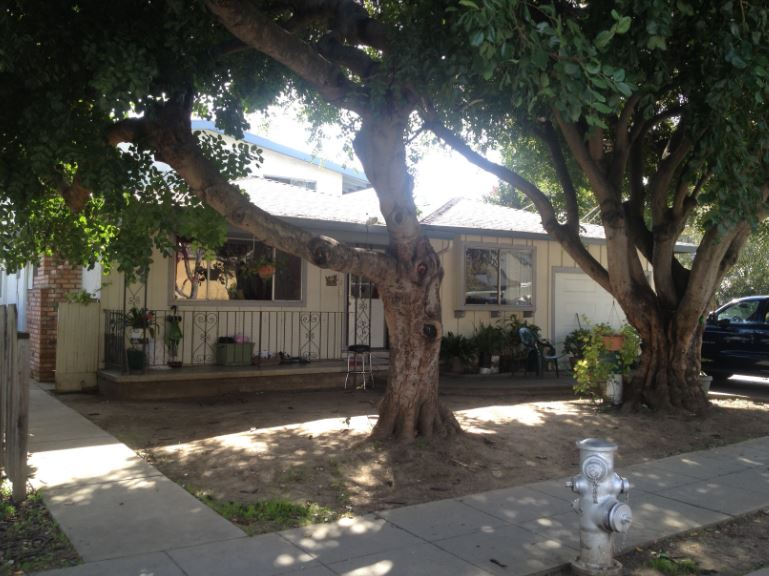 483 Mariposa Avenue