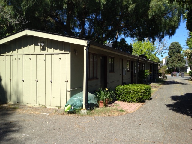 537 Mariposa Avenue