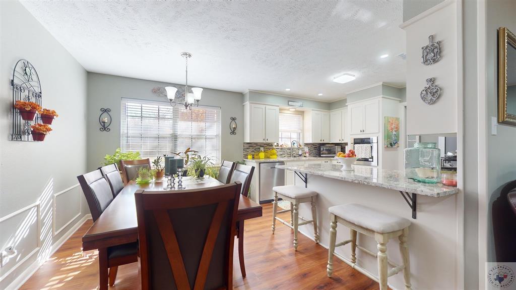103 Woodbriar Way