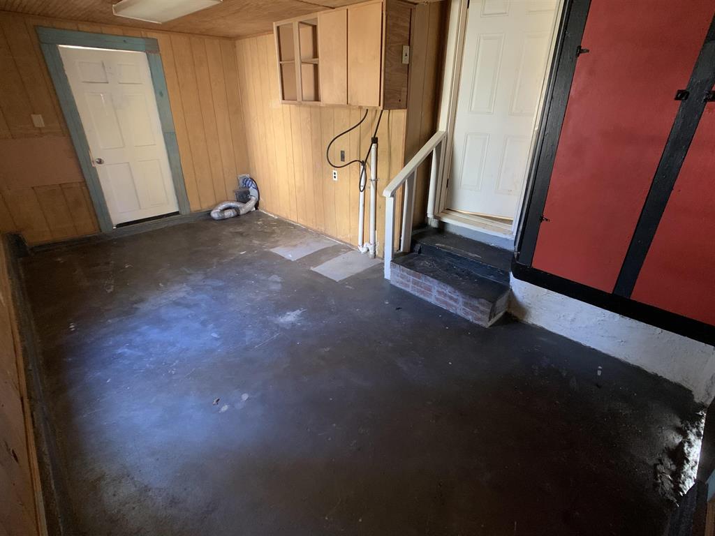 3413 Moore Dr.