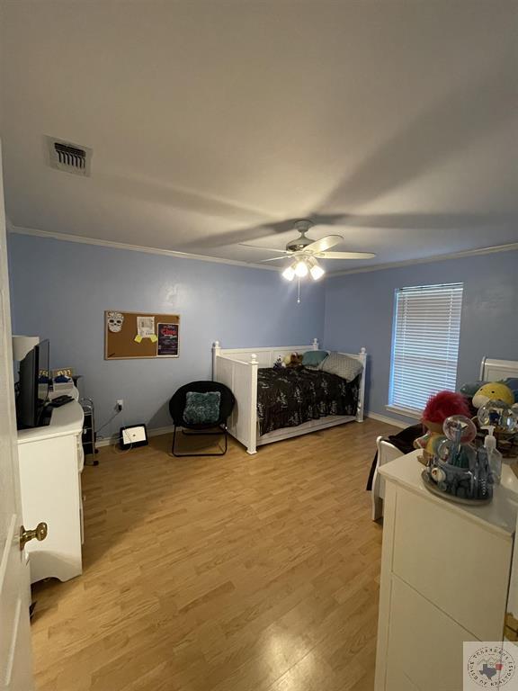 28 Hickory Oak Ln.