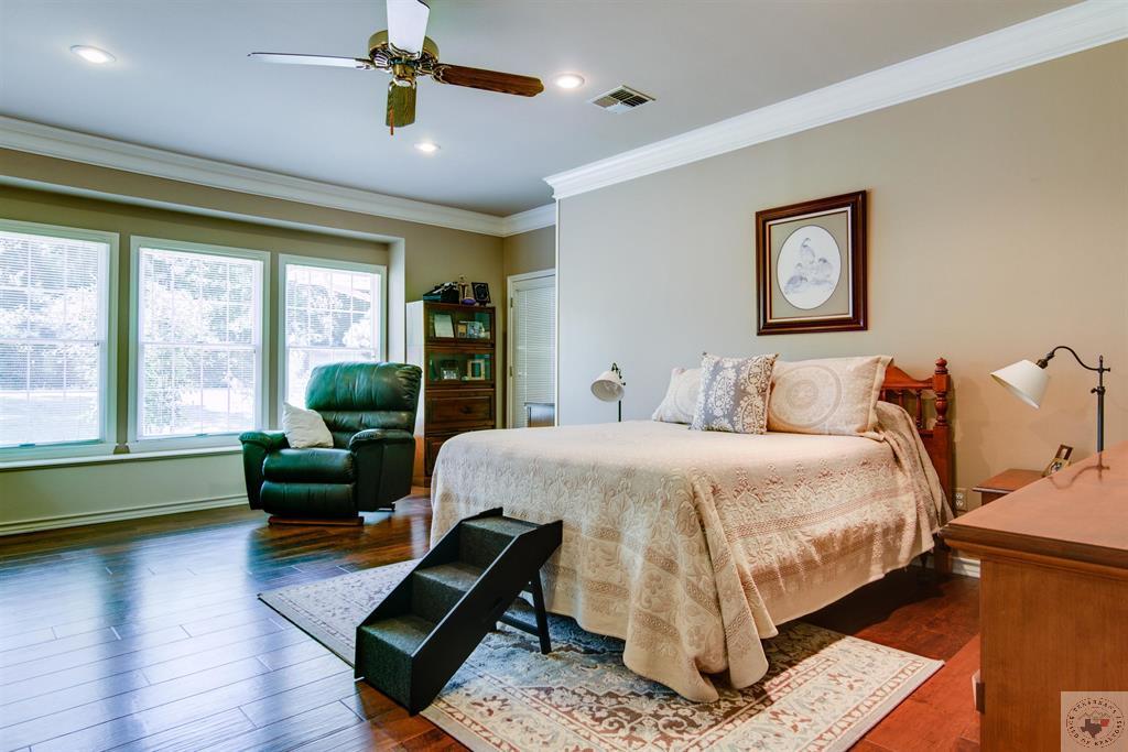 6 Forrest Brook Ln.