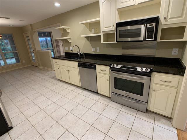 3501 Clear Creek Cir