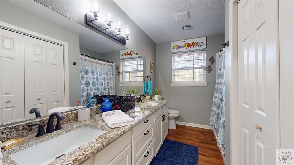 103 Woodbriar Way
