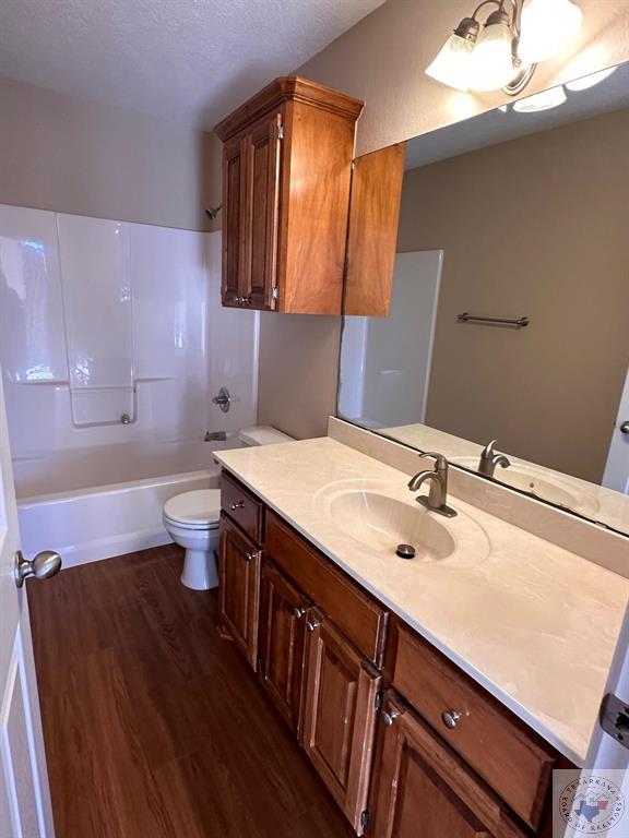 518 E. Greenfield Dr.