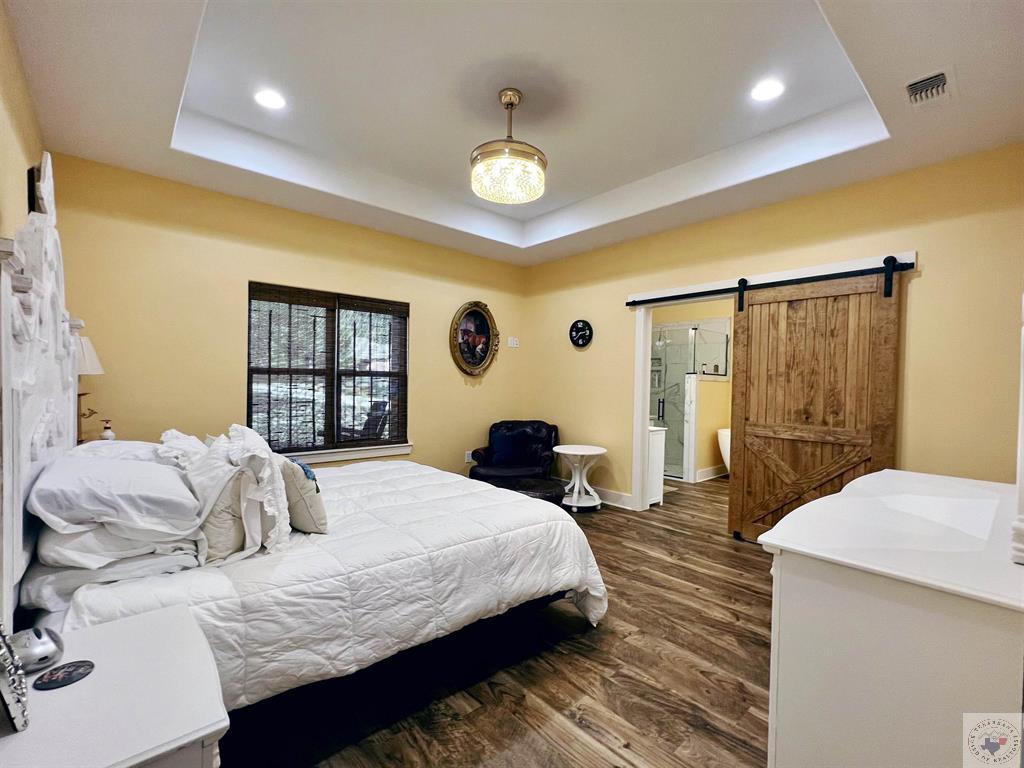 215 Lillian