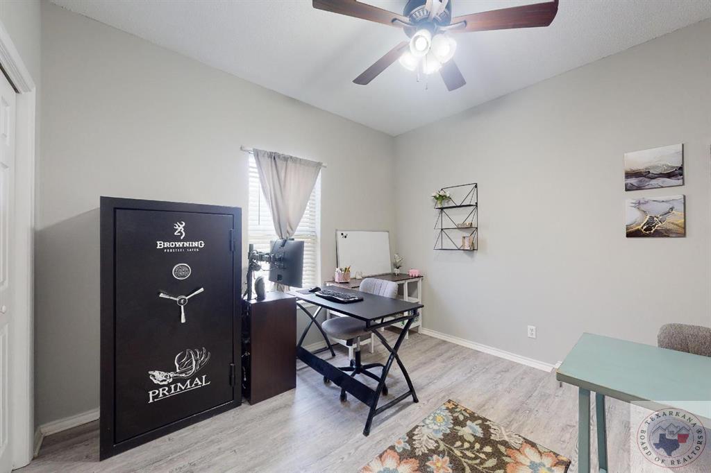 6011 Beacon Hill Dr.