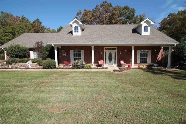 136 Oakview Dr.