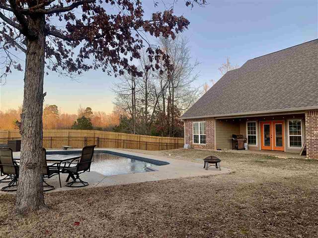 3 Kelli Ct