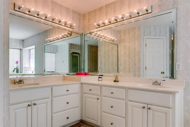 5805 Meadowland Dr.