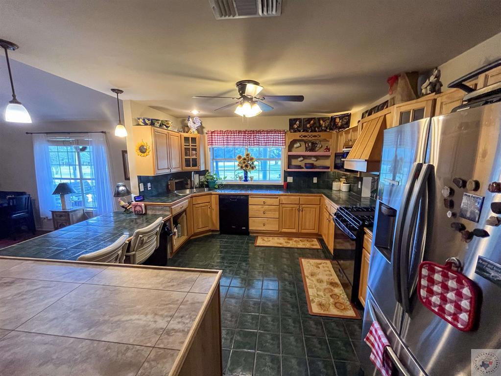2525 Shady Pines