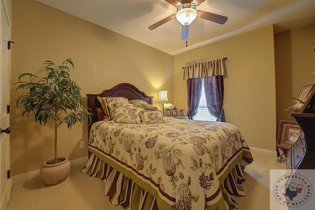 7409 Palisades