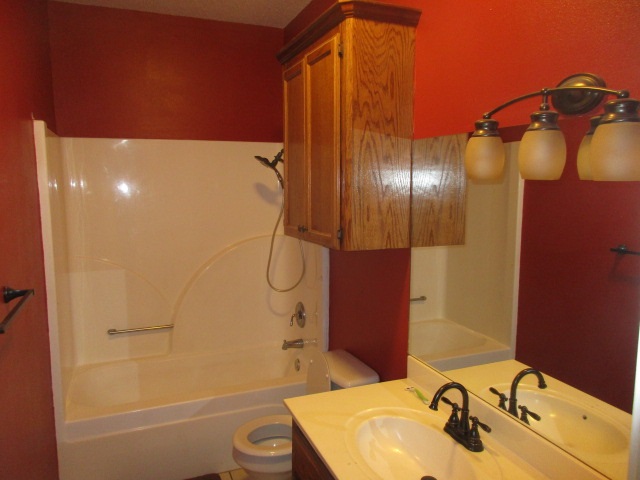 1438 Tristate