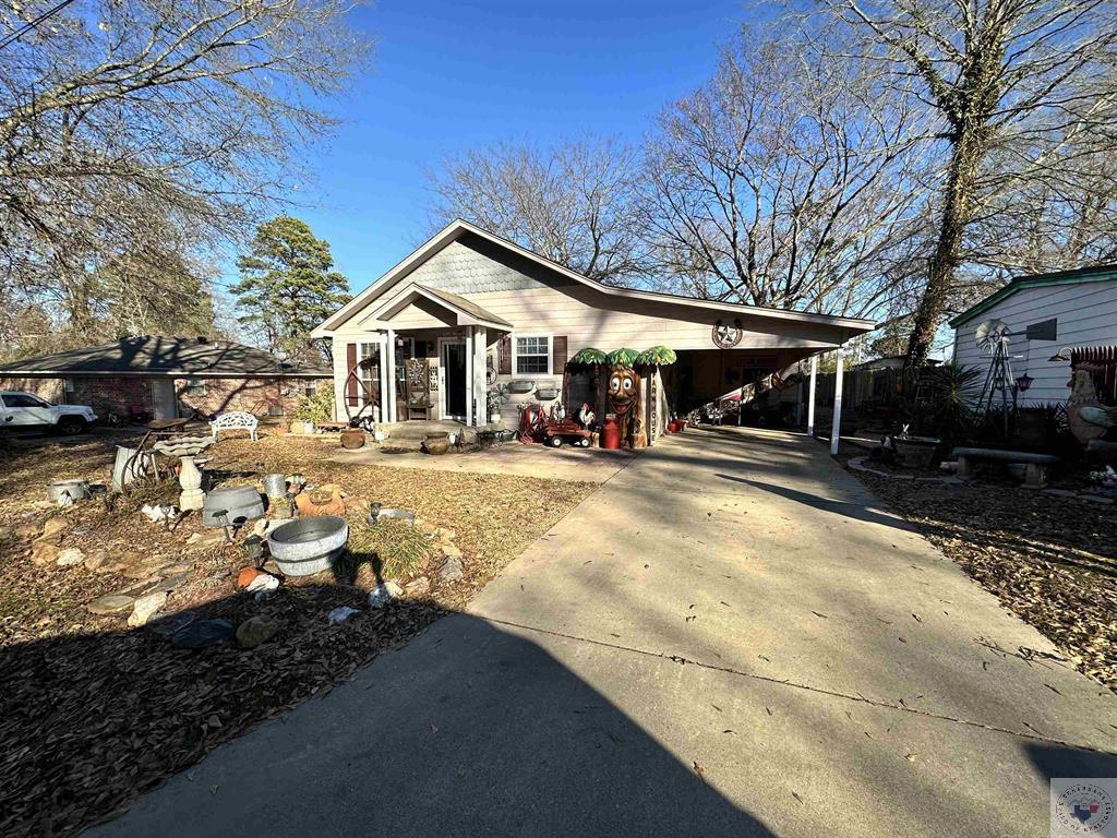 446 Watts