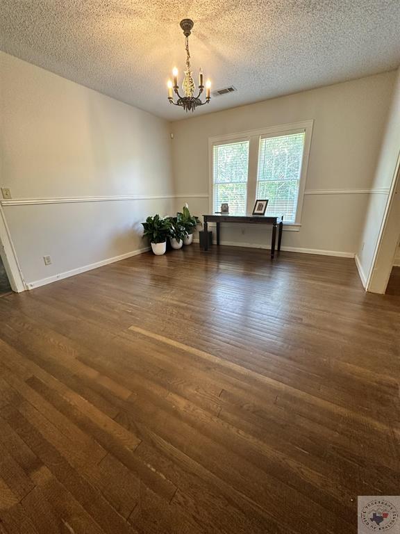 2403 Magnolia