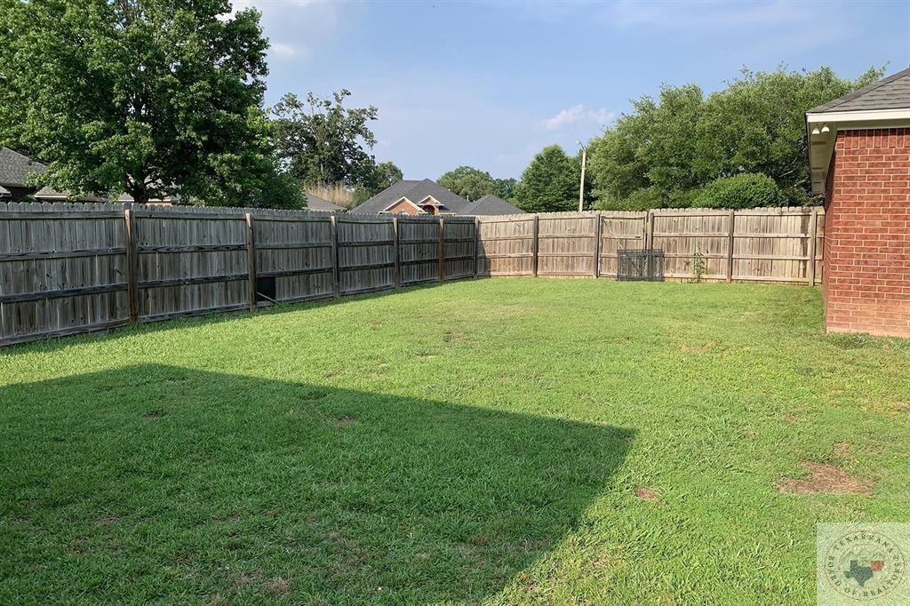 6011 Beacon Hill Dr.