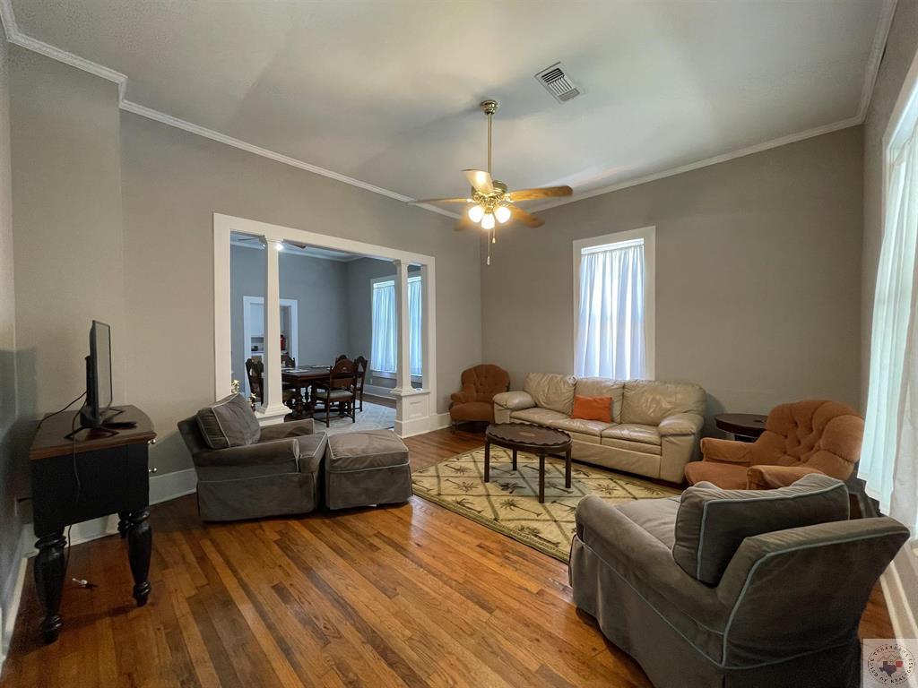 2309 Wood St.