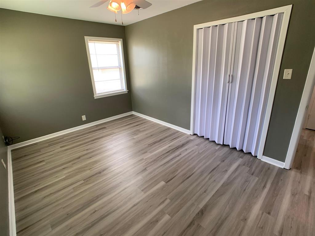 2715 Stillwell