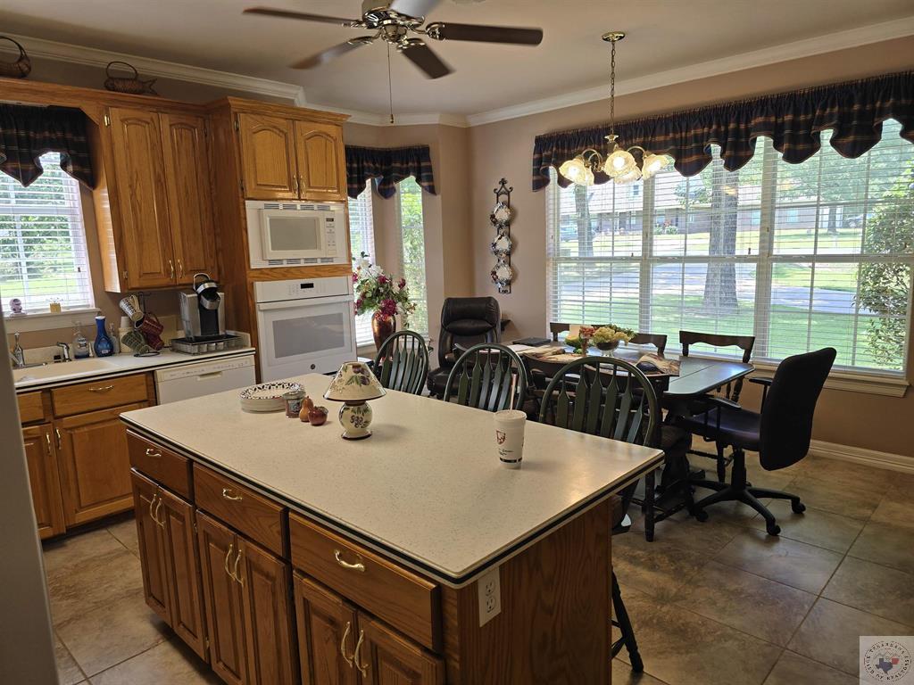 135 White Oak