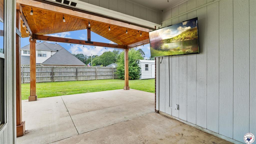 6011 Beacon Hill
