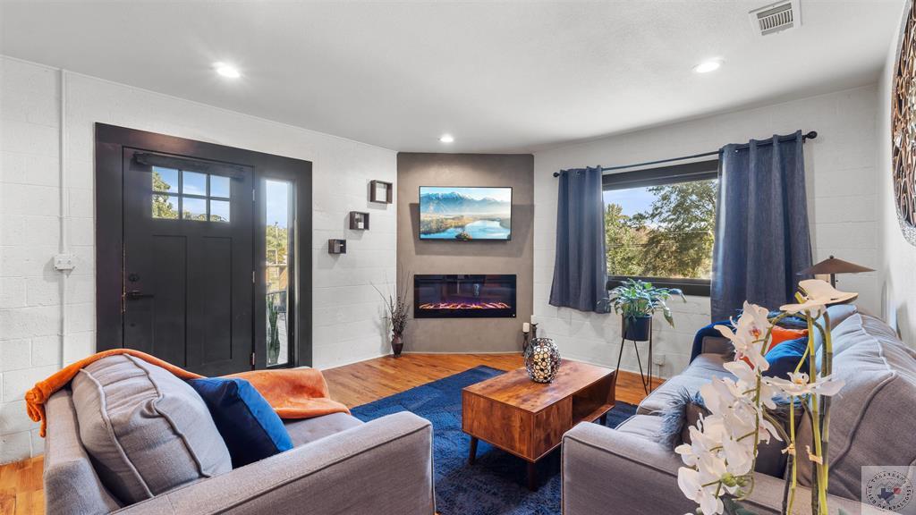 411 Redwater Rd.