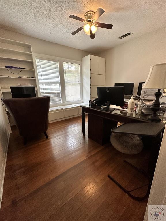 2403 Magnolia