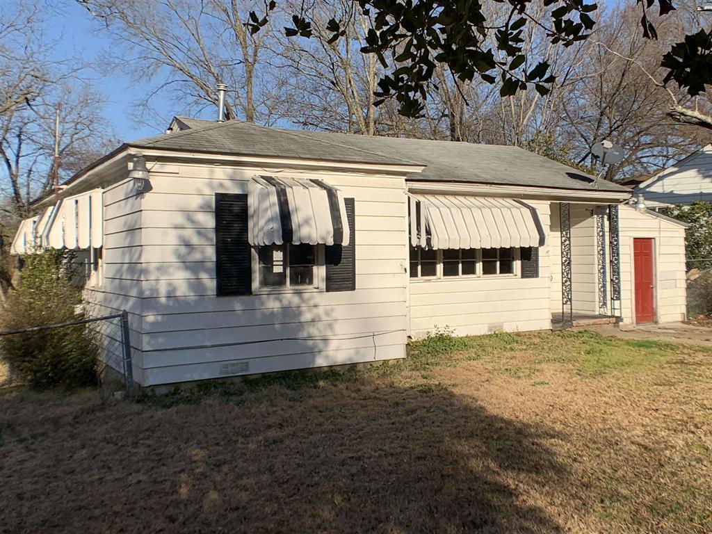 3413 Moore Dr.