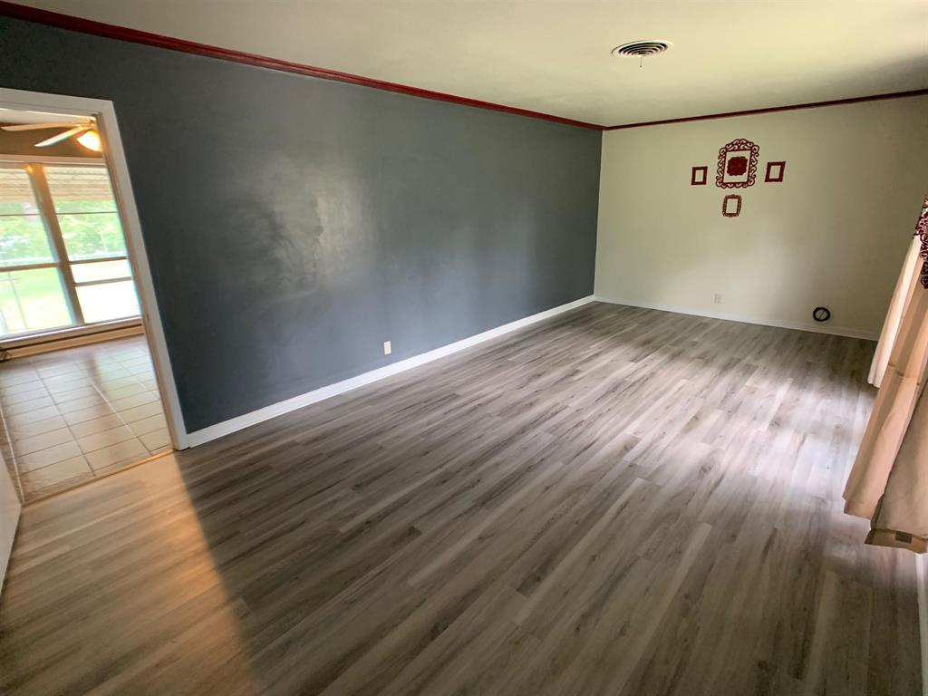 2715 Stillwell